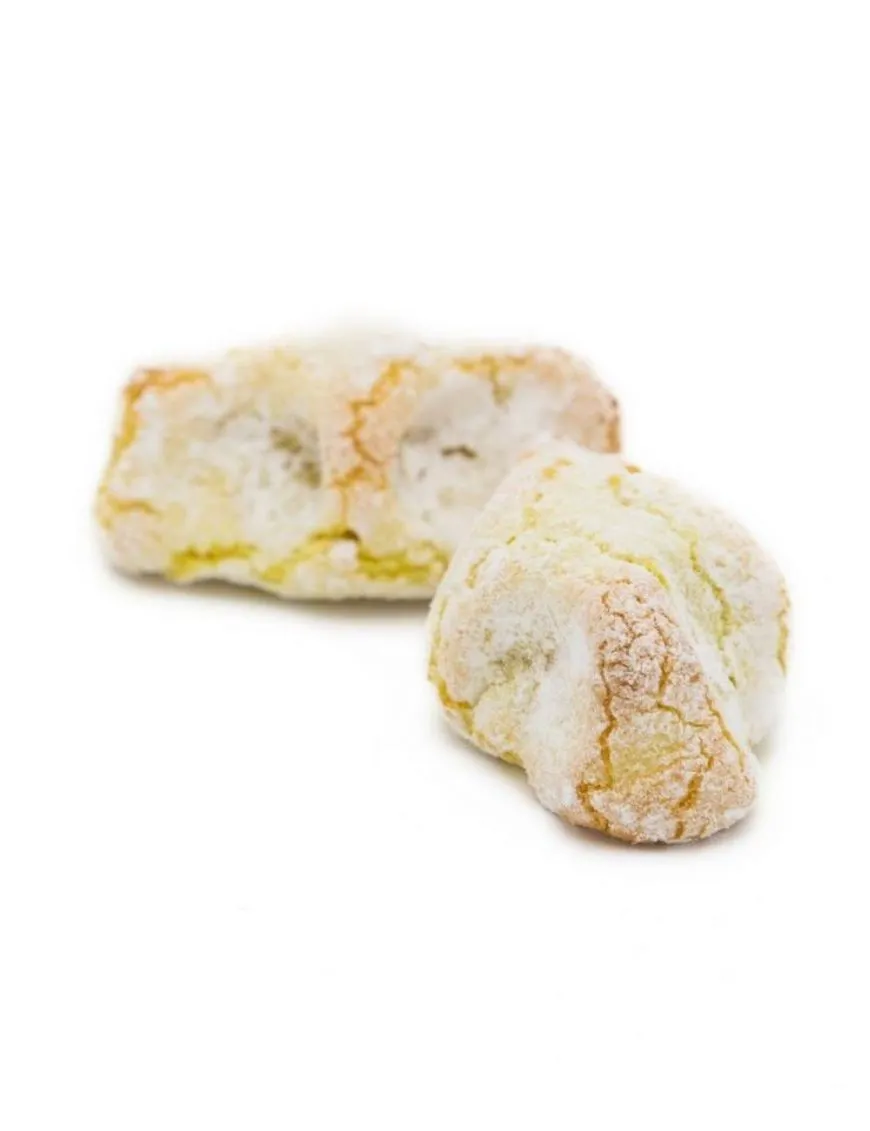 Nuvolette alla Fragola, almond pastries from Pasticceria Inglima