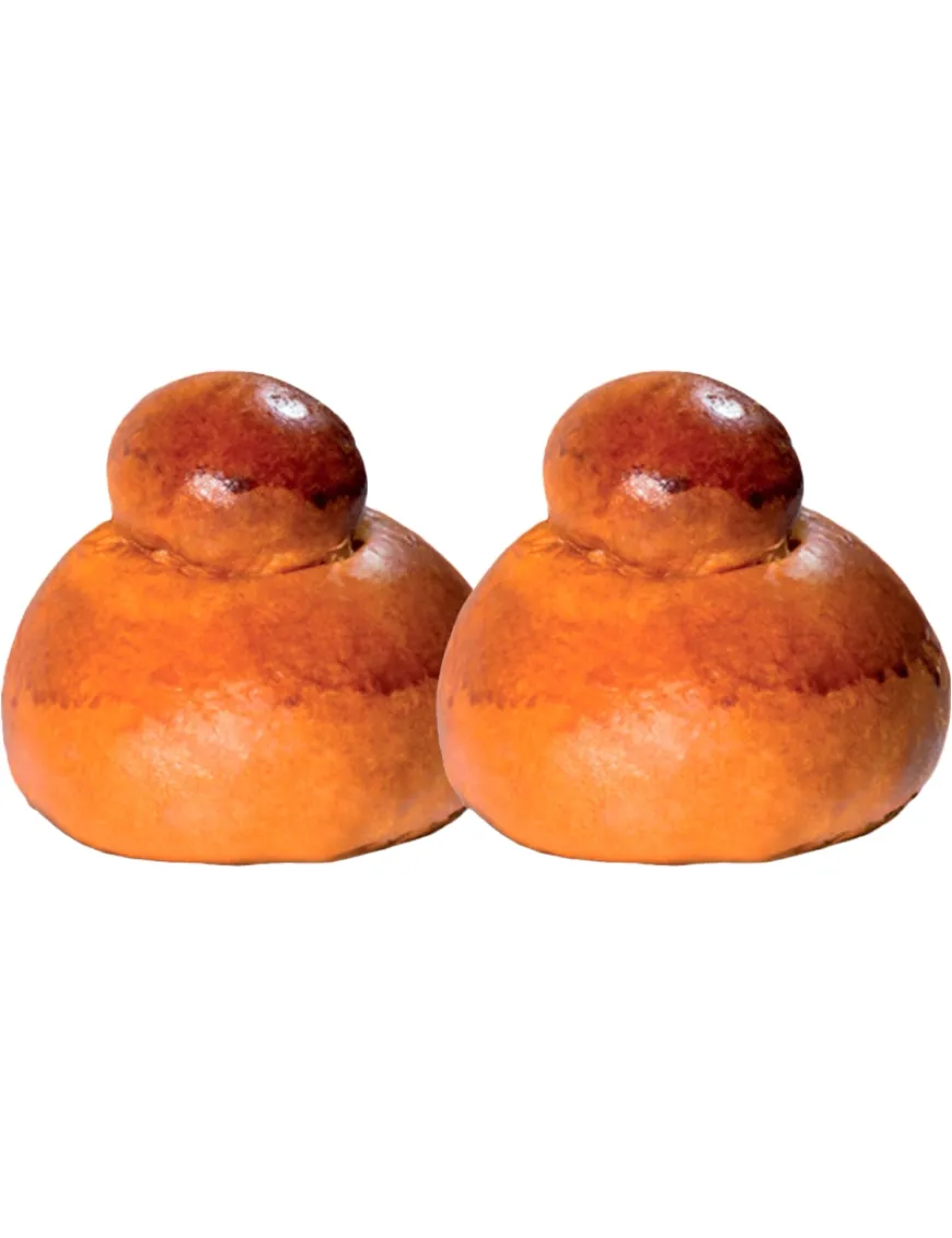 Mini version of the Sicilian Brioche with tuppo. Soft and tasty to be enjoyed with granita or ice cream.