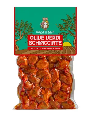 Green olives crushed and spicy seasoned, stored in 300g vacuum bag.