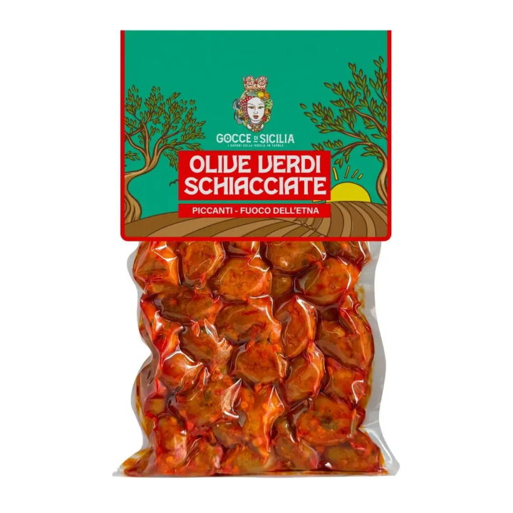 Green olives crushed and spicy seasoned, stored in 300g vacuum bag.