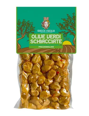 Green olives crushed and seasoned with parsley, stored in 300g vacuum bag.