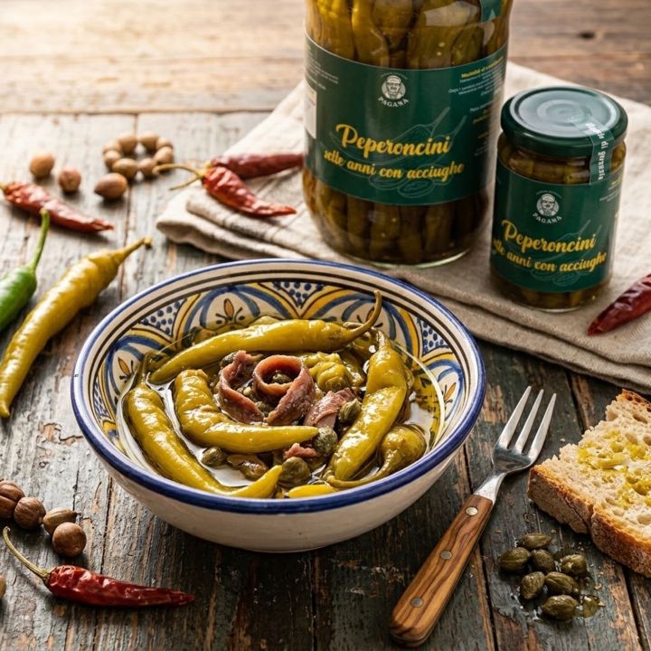 Peperoncini con Acciughe Sott'olio | Azienda Agricola Pagana