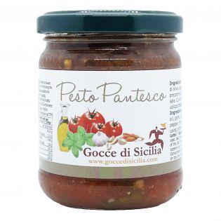 Pantellerian pesto original product of Sicily.