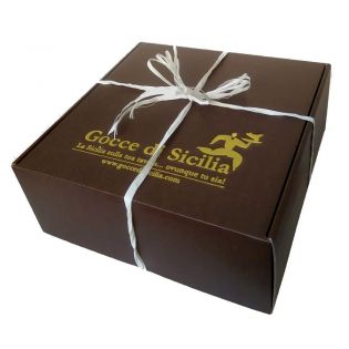 Box with Tuppo - Your Chocolate Brioche