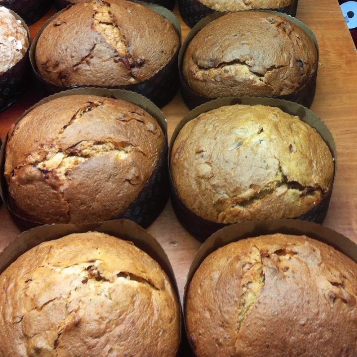 Dried figs and walnuts Panettone Giulio