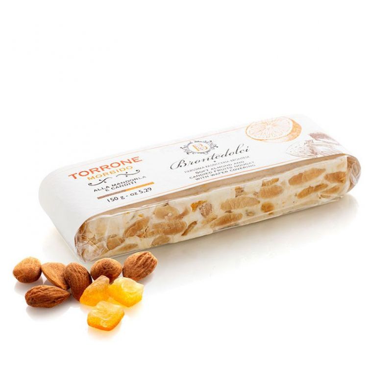 Torrone morbido ostiato alle mandorle e scorzette d'arancia da 150 grammi.