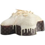Colomba Oro di Manna Fiasconaro, with a jar of Manna cream