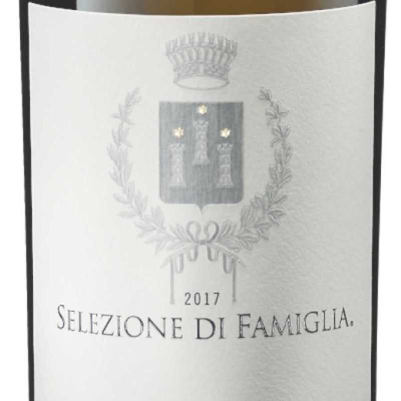 Vino bianco siciliano da uve Chardonnay coltivate in agricoltura biologica certificata