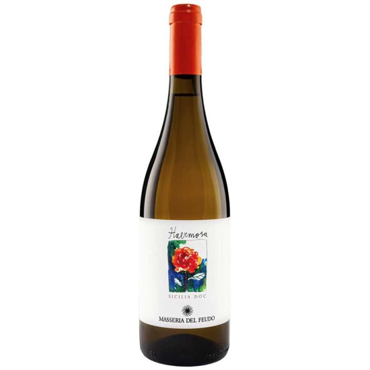 Sicilian organic wine from Grillo grapes macerated on the skins of the Masseria del Feudo winery