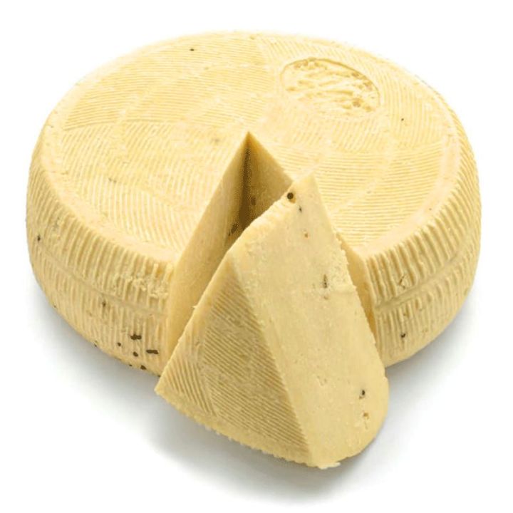 Formaggio con pepe stagionato