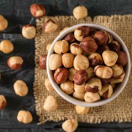 SHELL AND ROASTED HAZELNUTS - 200g pack