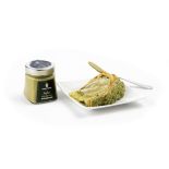 vasetto di crema al pistacchio per farcire la morbidissima colomba fatta lievitare per 36 ore