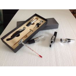 Walnut box for wines with accessories