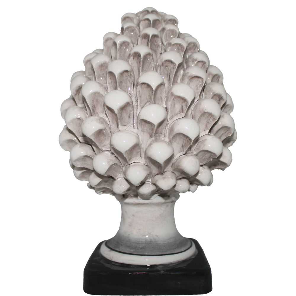 The traditional Sicilian pine cone average height of 25 cm The traditional Sicilian pine cone average height of 25 cm