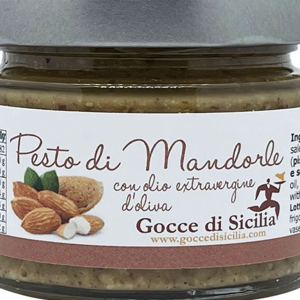 Condimento siciliano con 65 % di mandorle e olio d'oliva