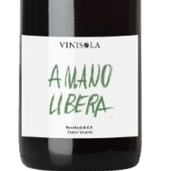 A Mano Libera 2022 Pantelleria D.O.C. Sparkling White from Zibibbo grapes