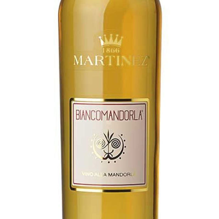 Vendita online vino bianco aromatizzato alla mandorla siciliana, bottiglia da 50cl