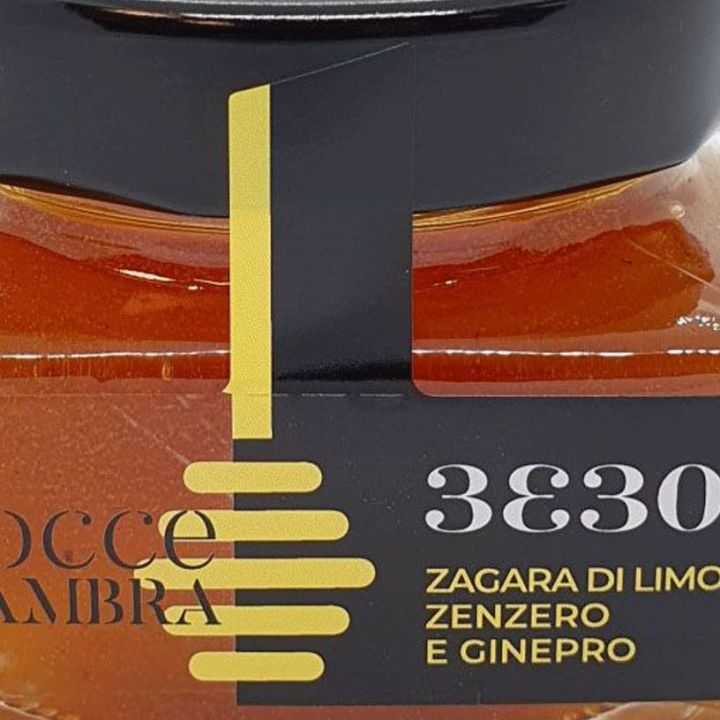 Lemon honey with ginger and juniper
