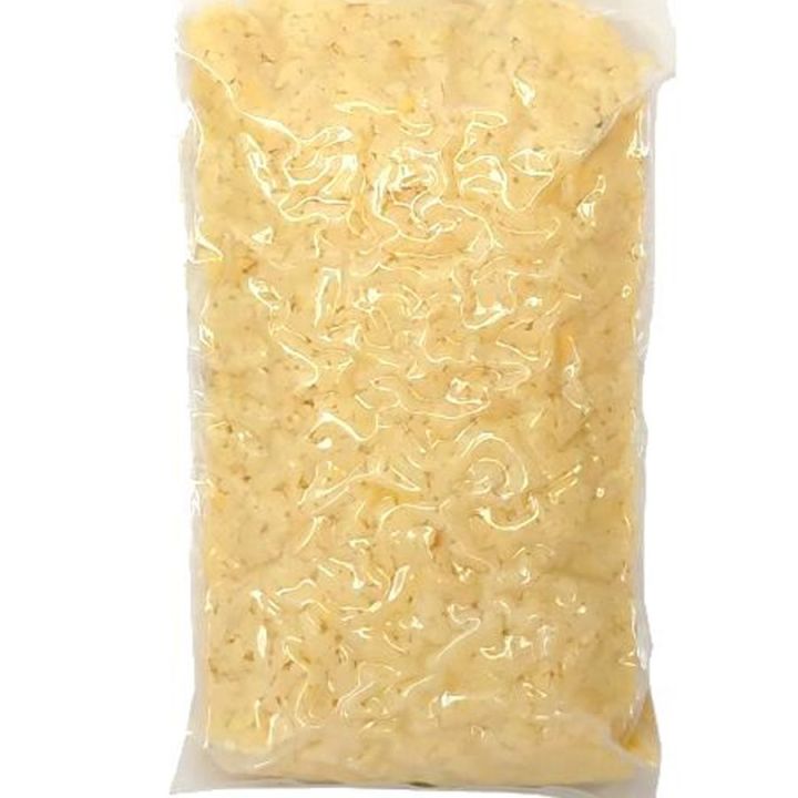 Granella di mandorle siciliane sgusciate e pelate in confezione sottovuoto da 250 g
