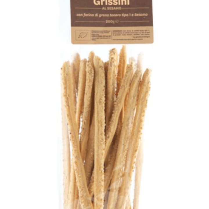 Crunchy sesame breadsticks