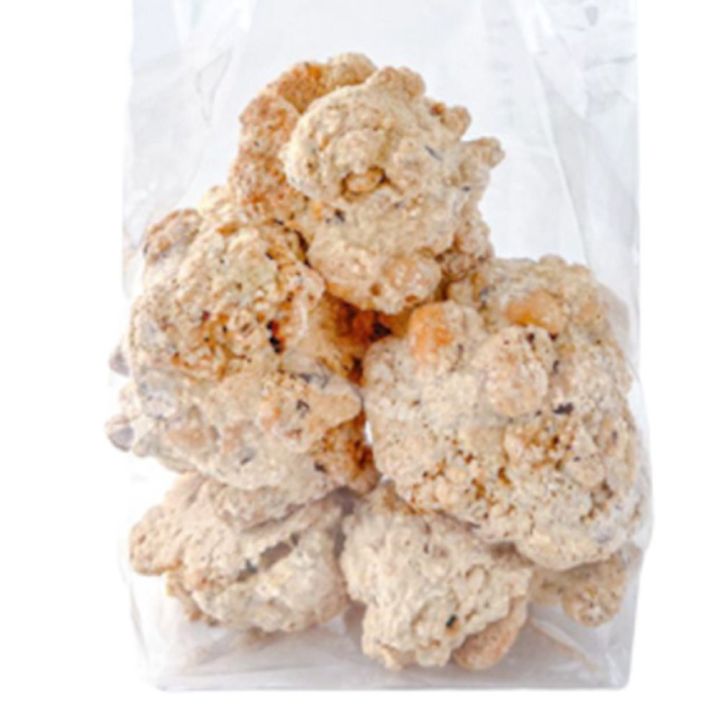Crunchy Biscuits with whole hazelnuts