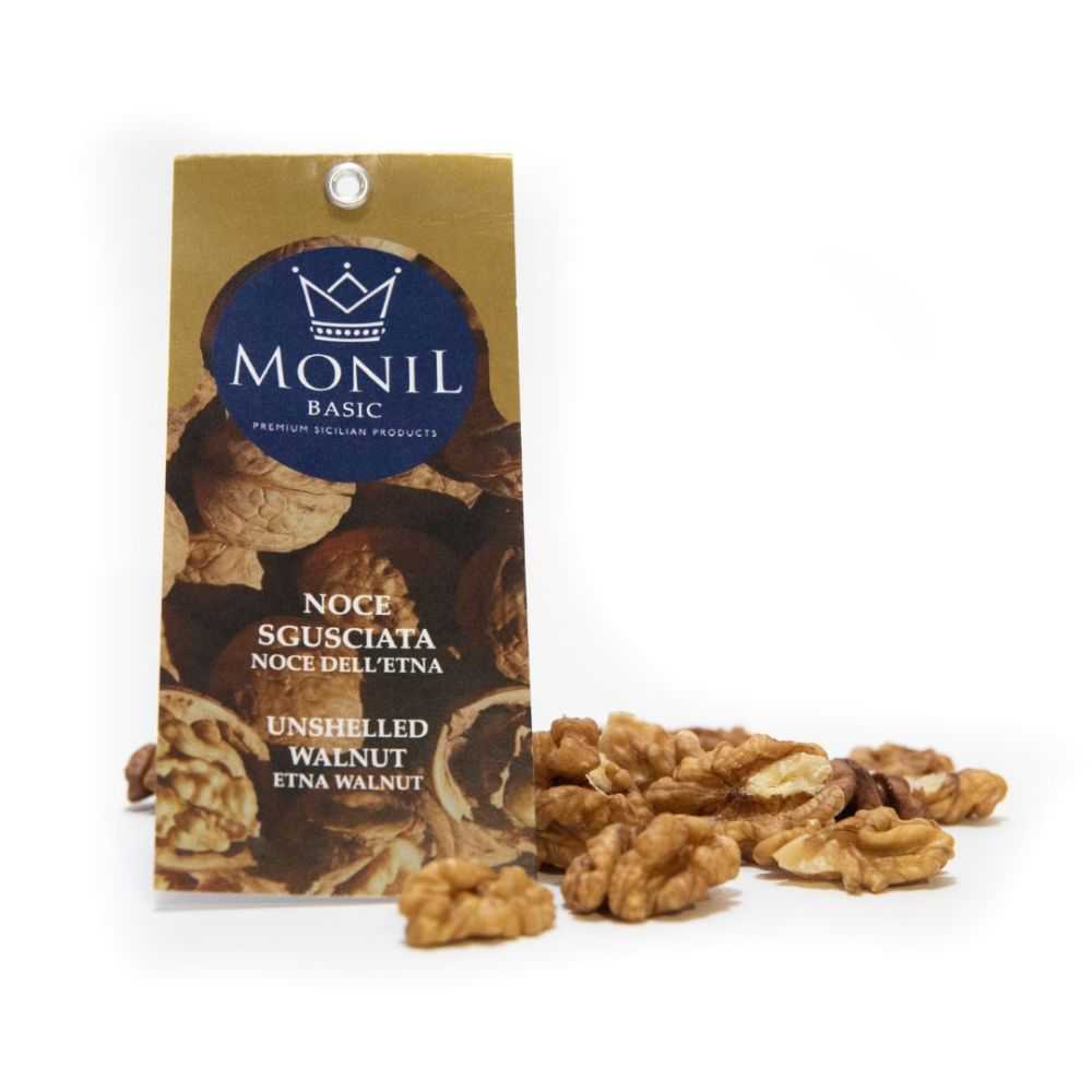 Hand-shelled Etna walnuts in bag - 100 grams Hand-shelled Etna walnuts in bag - 100 grams