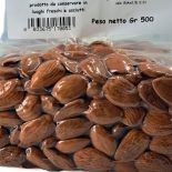 Mandorle siciliane sgusciate da 500 gr retro