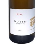 Outis 2019, un Etna Bianco DOC della Cantina Siciliana Ciro Biondi