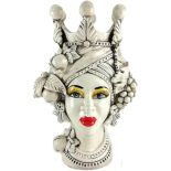 Testa di Moro Donna Bianca Antichizzata con Corona da 45 cm - Ceramiche di Caltagirone