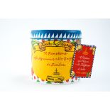 scatola blu del panettone agrumi dolce e gabbana da 600 grammi