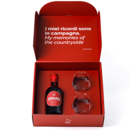 Amaro Amara special back che contiene una bottiglia di amaro e due bicchieri brandizzati