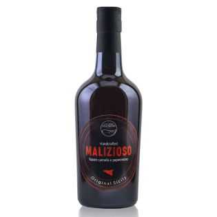 Malizioso is a Sicilian liqueur with spicy notes of cinnamon and chilli pepper