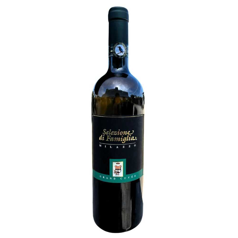 2004 vintage of the prestigious white wine Selezione di Famiglia Milazzo