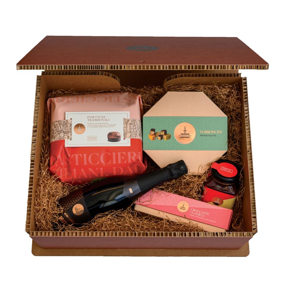 Traditional Fiasconaro gift, very elegant gift basket