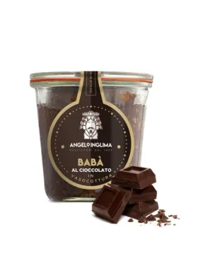 Il soffice impasto del Babà al Cioccolato in vasocottura - Pasticceria Inglima