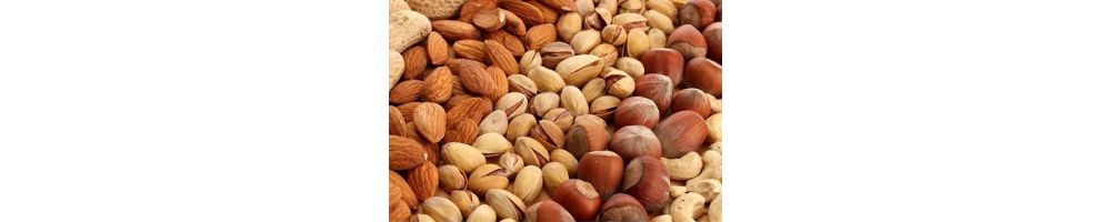 Sicilian nuts: pistachios, almonds and hazelnuts