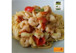 Tagliolini con Pesto di Pistacchio e Gamberi